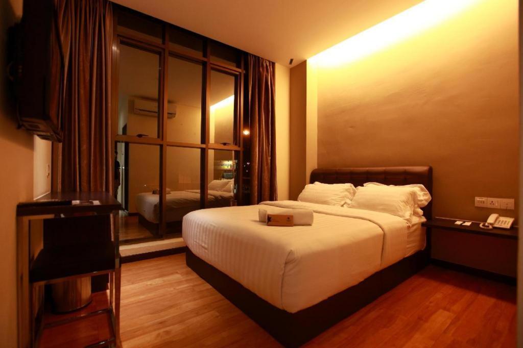Starz Hotel Kluang Extérieur photo