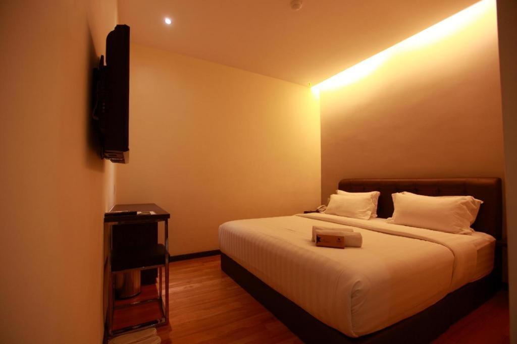 Starz Hotel Kluang Extérieur photo