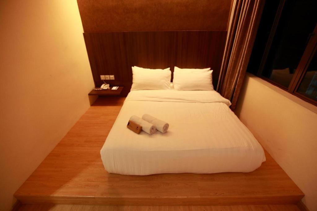 Starz Hotel Kluang Extérieur photo